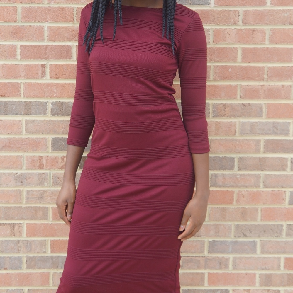 Burgundy Ribbed Midi Dress